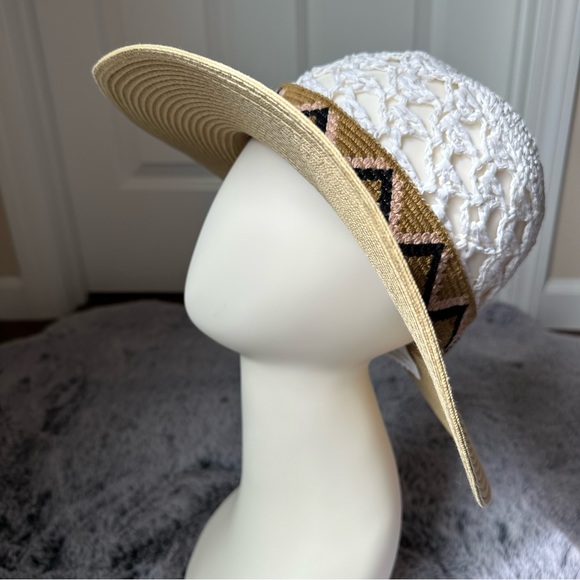 Intrend by MaxMara two-tones with zigzag decoration Hat Size: OS NWOT - Picture 6 of 12